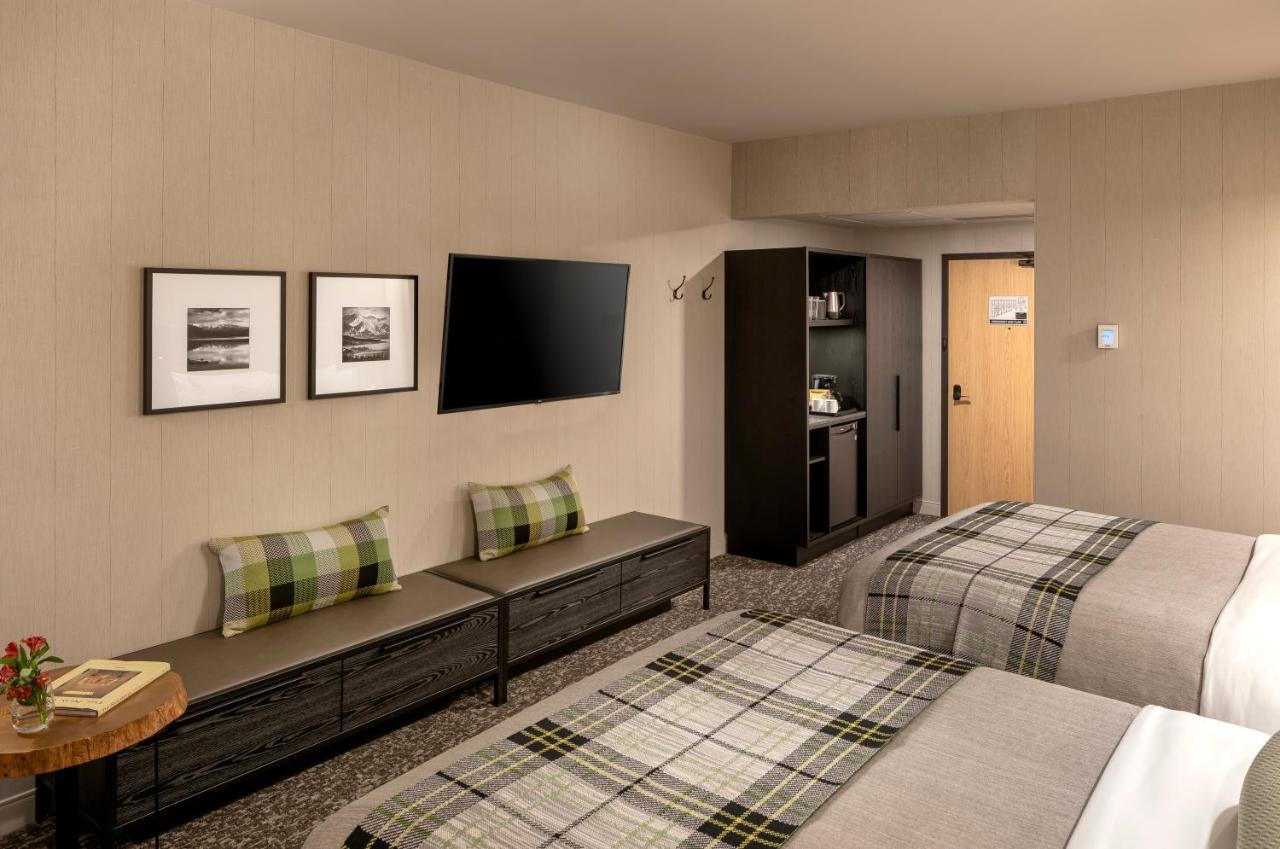 Peaks Hotel And Suites Banff Eksteriør bilde